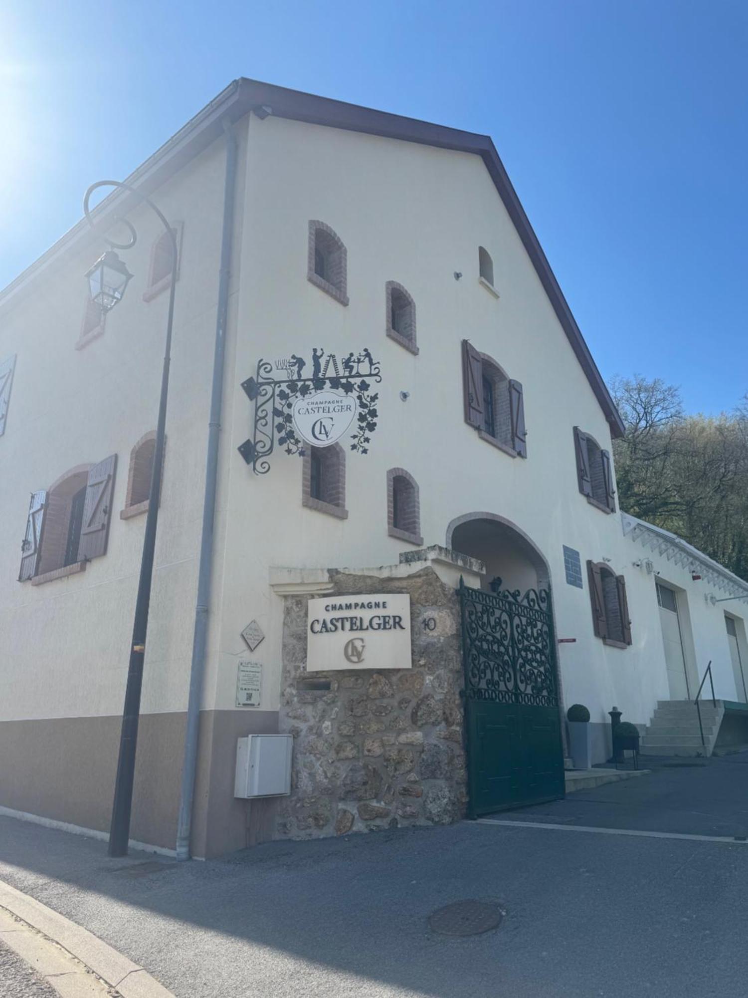 Castelger Bed and Breakfast Vauciennes  Exteriör bild